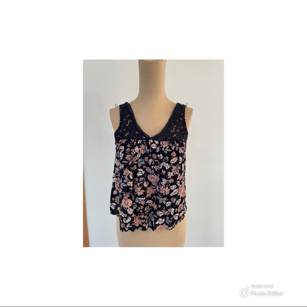 Floral & Lace Tank Top